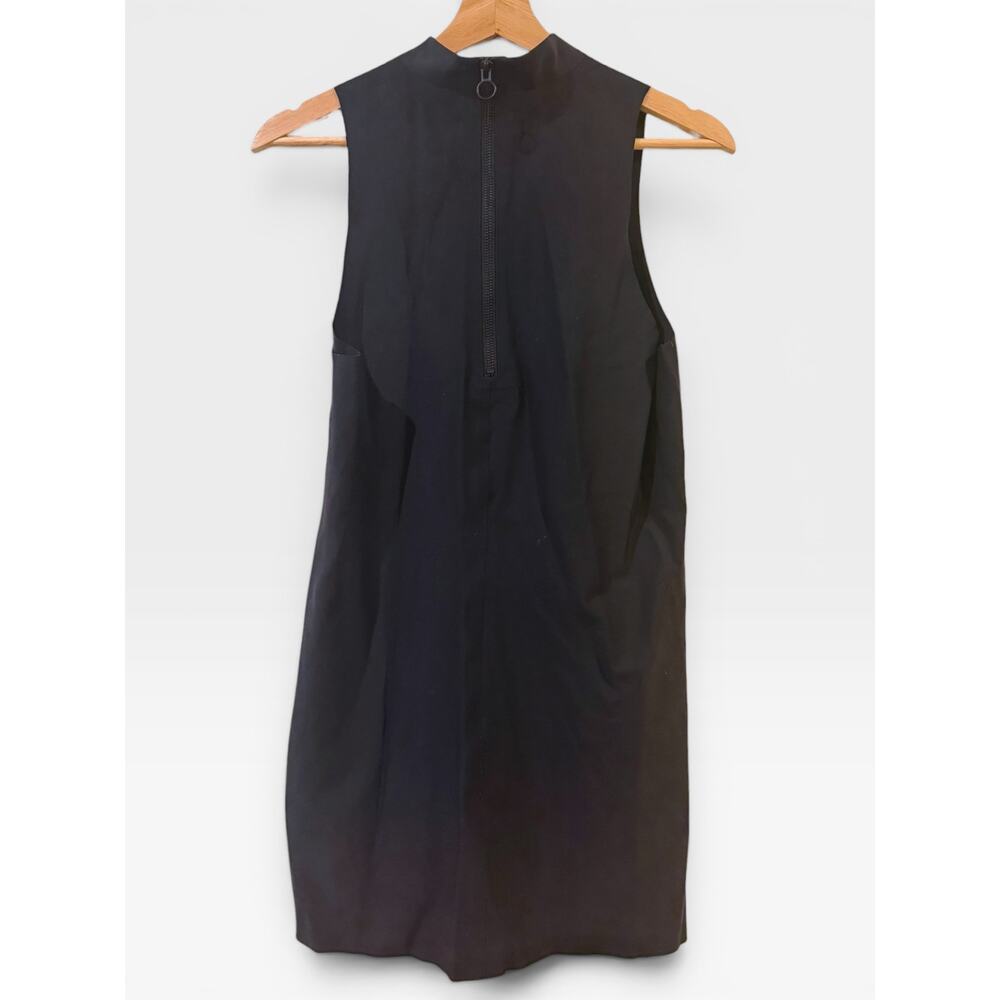 ATHLETA Interstellar Bike Tunic Top Black Mock Neck Sleeveless Small EUC - Picture 4 of 6
